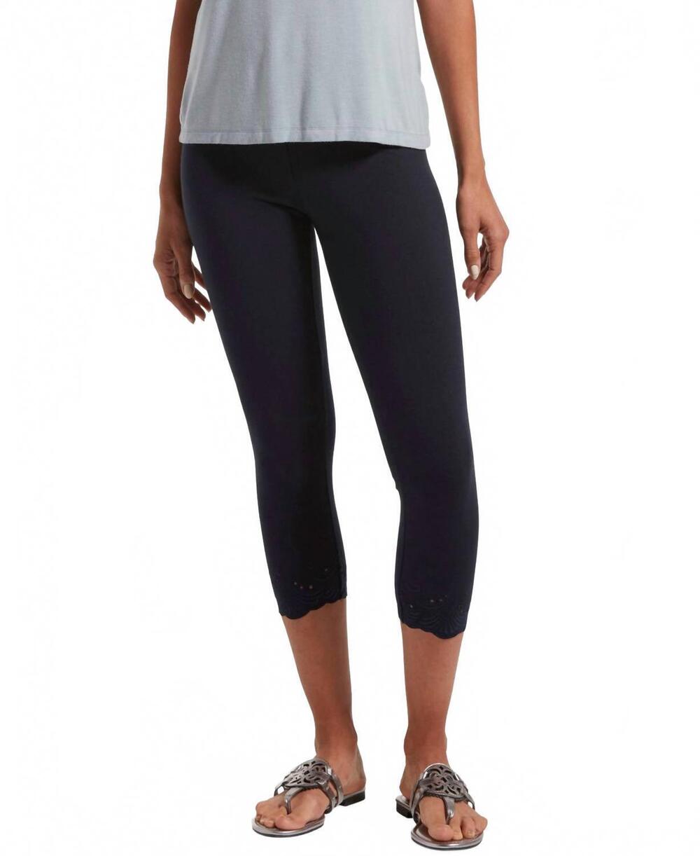 NEW HUE play embroidered eyelet hem capri pants in navy
